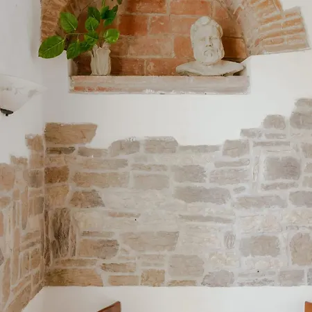 3 - Monolocale Caratteristico E Silenzioso Appartamento