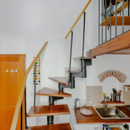 3 - Monolocale Caratteristico E Silenzioso